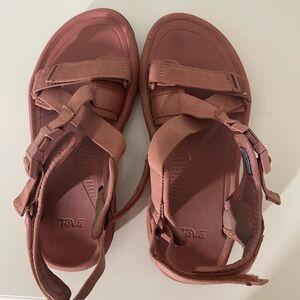 Teva sandals - clay pink + cushiony